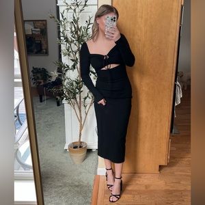 Black long sleeve dress